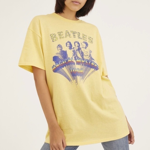 Junk Food Clothing Tops - Junk Food Beatles Magical Mystery Tour Tee Med